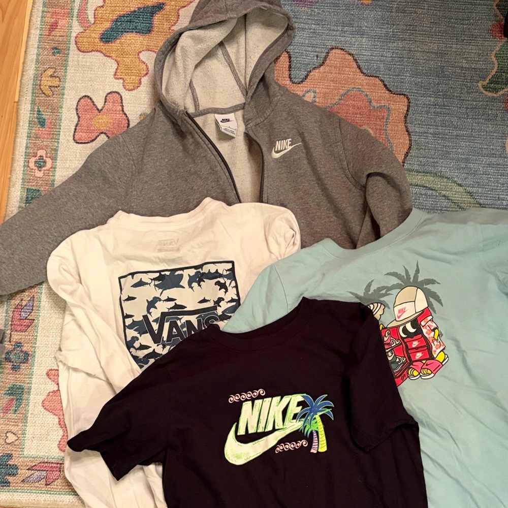 Nike LOT Gray Kids Hoodie Tshirt Vans Youth 10 12